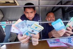 Rabu pagi rupiah naik menjadi Rp16.359 per dolar AS