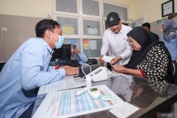 Mensos tinjau pelaksanaan PKG di Gresik