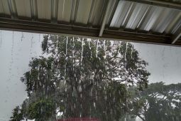 Cuaca ekstrem, Wisata non-pendakian di kawasan Gunung Rinjani ditutup