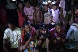 Dua perahu berisi delapan penumpang terbalik di Pulau Sangiang Bima