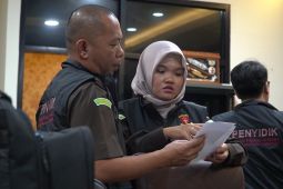 Kejari sita barang bukti penggeledahan di kantor DPMPD Tangerang
