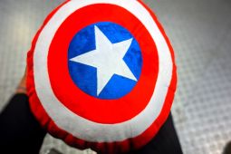 Film "Captain America: Brave New World" (2025) terlalu agresif