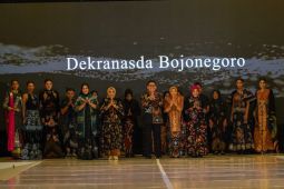 Bojonegoro perkenalkan batik "Sukmaswasti" di Fashion Etnik Festival