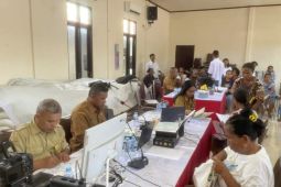 Kadis Dukcapil sebut pencetakan KTP-el di Ambon capai 95 persen