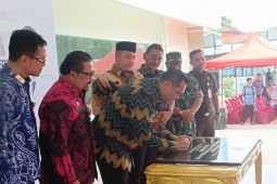 Wali Kota Aditya ingatkan jangan ada pungli di pelayanan Disdukcapil