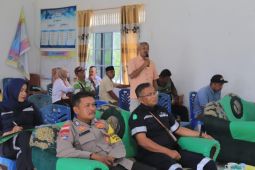 PT Timah bangun penahan abrasi sepanjang 100 meter di Pantai Pongkar