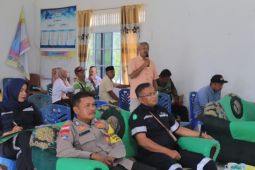 PT Timah bangun penahan abrasi di Pantai Pongkar