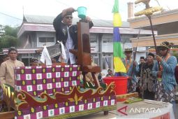 Warga lereng Gunung Sumbing Temanggung gelar tradisi jamasan Srobong Gobang