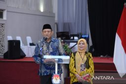 Politik kemarin, daerah menerapkan 4 hari kerja sampai cek medis daerah