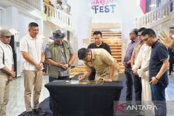 Resmikan gedung Warenhuis, Bobby hadirkan nuansa Medan tempo doeloe