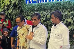 Menaker tekankan pentingnya kepastian hukum dan kesejahteraan untuk driver ojol