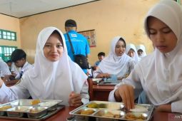 Babel kemarin, Belitung resmi jalankan MBG hingga PAUD Bugar cegah stunting