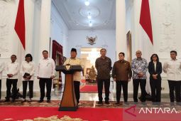 Presiden Prabowo hari ini resmikan layanan bank emas pertama di Indonesia