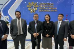 Serba-serbi respons pemangku kepentingan tanggapi tren #KaburAjaDulu