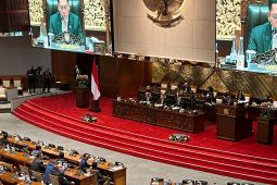 Rapat Paripurna  DPR setujui RUU TNI masuk Prolegnas Prioritas 2025