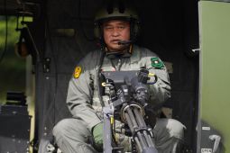 Penerbang TNI AD gelar latihan manuver dan menembak dengan helikopter Fennec