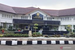 Pemkab Bogor pangkas anggaran perjalanan dinas dan rapat kerja 50 persen