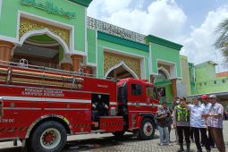 Pemkab bantu perbaikan menara Masjid Agung Darussalam Bojonegoro