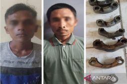 Polsek Muara Batang Gadis tangkap pencuri dan penadah onderdil Excavator