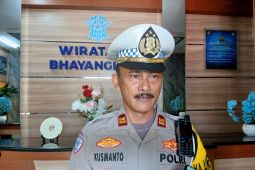Polisi tindak sembilan unit kendaraan travel gelap di Tangerang