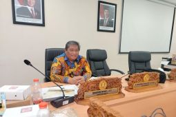 DPRD Surabaya ingatkan pemkot antisipasi kenaikan harga pokok