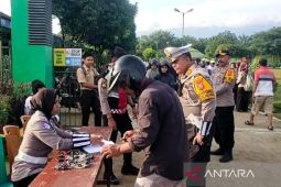 Puluhan pelajar dan orang tua murid terjaring operasi keselamatan di Palas