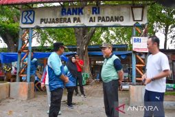 Pemkot tata ulang Pujasera di Pantai Padang tunjang pariwisata