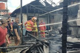 Pesantren dan rumah warga hangus terbakar di Barabai Darat