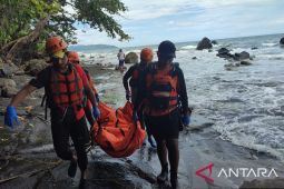 Dua pelajar asal Boyolali meninggal terseret ombak Pantai Klayar Pacitan