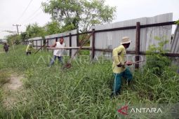Dinas Lingkungan Hidup Sumut bongkar pagar warga di hutan Deli Serdang guna pemulihan