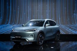 Geely EX5 disambut positif di IIMS 2025
