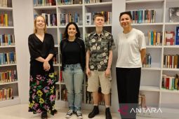 Personel Loupe menceritakan kesan mereka saat mengunjungi Indonesia