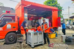 Tanggap bencana, BPBD Aceh Barat dirikan dapur umum di lokasi korban erosi