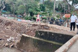 Bandarlampung perbaiki talud jebol akibat banjir