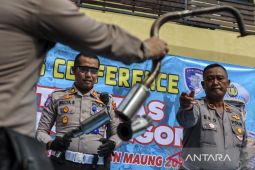 Pemusnahan knalpot bising di Cilegon
