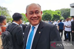 Prabowo gelar rapat terbatas panggil menteri hingga Kepala Danantara