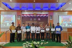Kemenag Papua Barat salurkan bantuan keagamaan Rp9,571 miliar