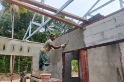 Warga Kampung Kbusdori bersyukur miliki rumah lewat program TMMD