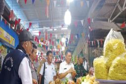 Pemkot Palu inspeksi pasar-pasar tradisional pastikan kesediaan bahan pokok