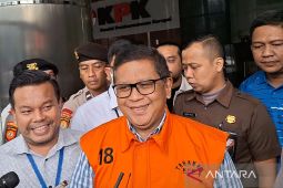 Kuasa Hukum dapat WA KPK soal kasus Hasto masuk tahap II hari ini
