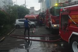 Kantor Dinas Pendidikan Sumut terbakar