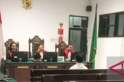 Jaksa tuntut mantan Sekda SBT tiga tahun  penjara