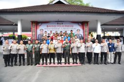 Polda Maluku salurkan 1.150 paket bansos kepada Ormas jelang Ramadhan 1446 Hijriah