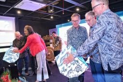 Pertama di Indonesia! Deakin-Lancaster University Resmi Hadir di Bandung