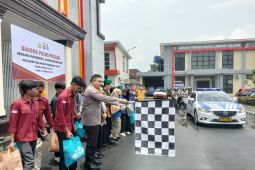 Polres Lampung Selatan bagikan paket sembako