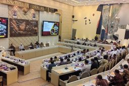 Empat komisioner KPU Banjarbaru dijatuhi sanksi diberhentikan tetap