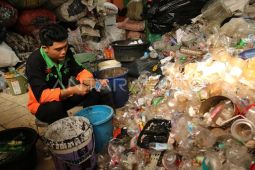 840 dari 2.748 RW di Jakarta belum punya bank sampah