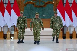 Presiden bangga didampingi SBY dan Jokowi turut saksikan Parade Senja