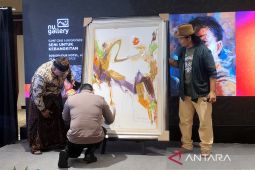 Lukisan hasil saputan Kapolri laku Rp330 juta di IPE NU Gallery 2025