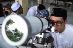 Pemantauan hilal di Gresik